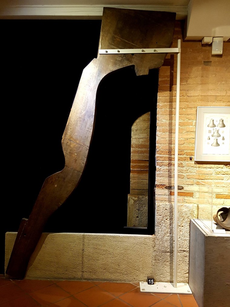 Gabarit de la cloche Jeanne d'Arc ( outils indispensable à la réalisation d'une cloche) par la fonderie PACCARD à découvrir au Musée.jpg