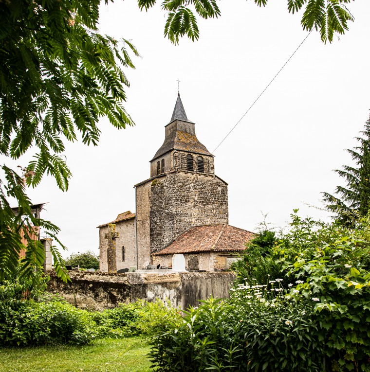 2 Eglise saint-Césaire de Pouydraguin 1bis 150721.jpg