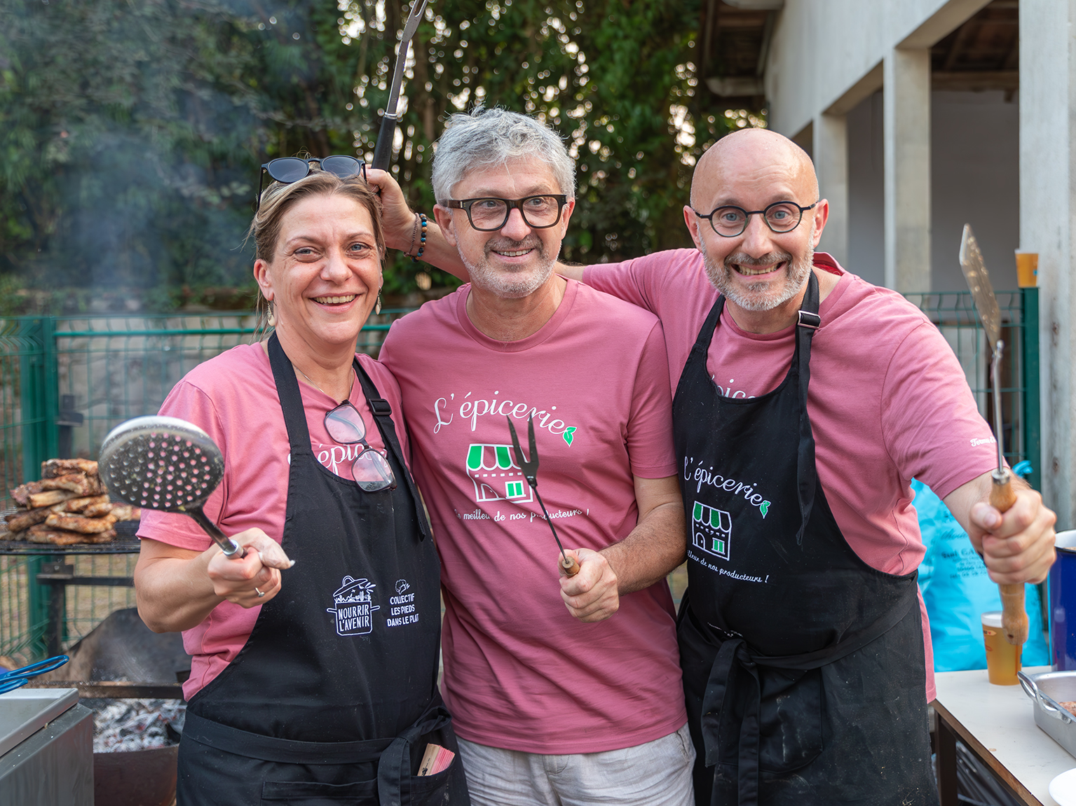 Véronique, Alain et Thibault au barbecue