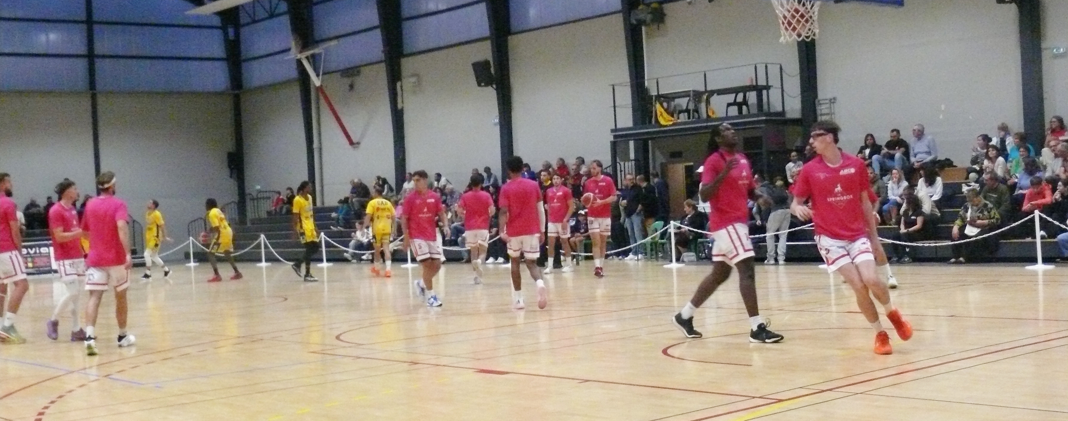 Les joueurs d'Auch à l'échauffement.