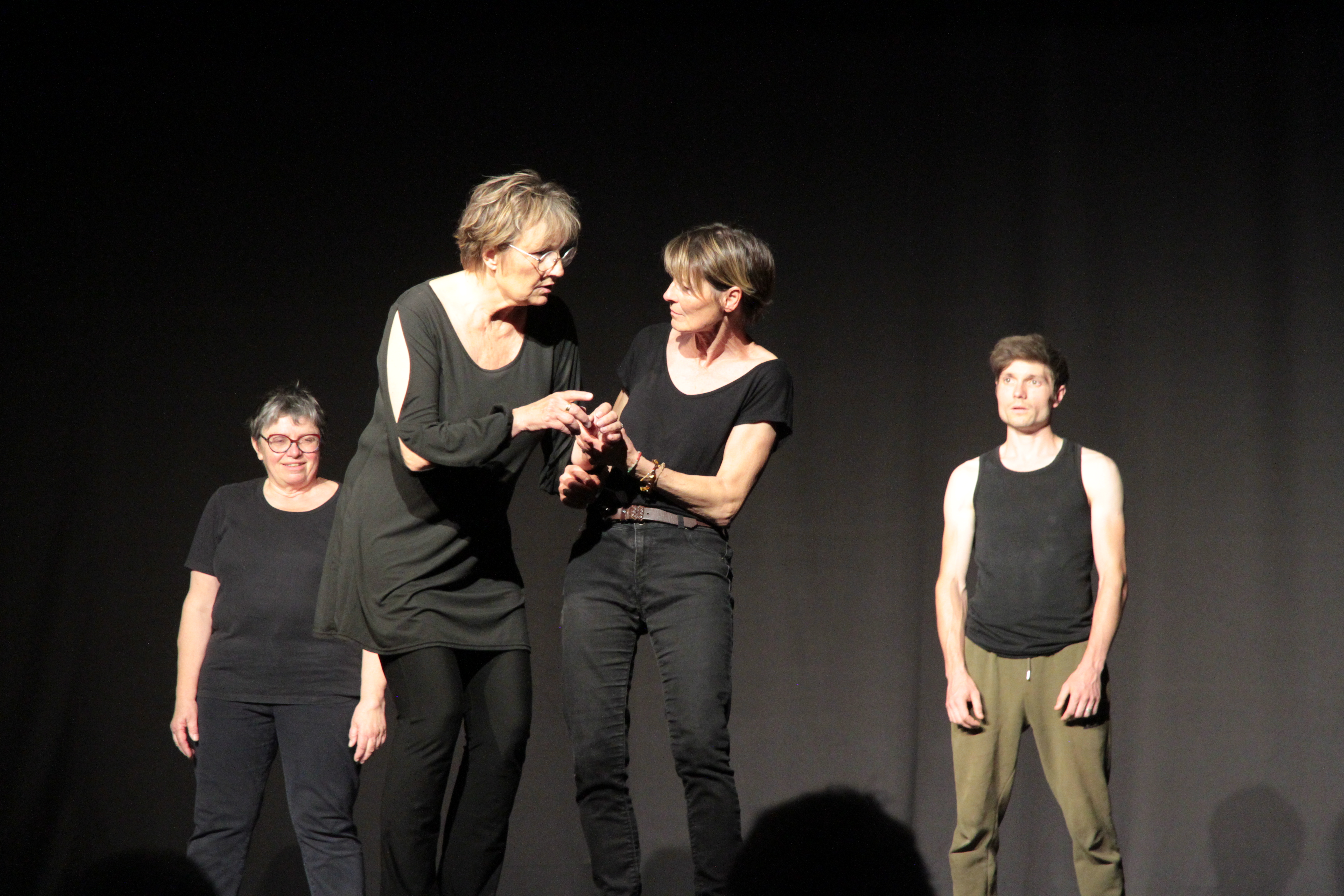 Une soirée de théâtre d'impro à Monclar-sur-l'Osse