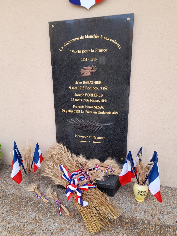 Mouches, le blé symbole de ruralité et paysans.