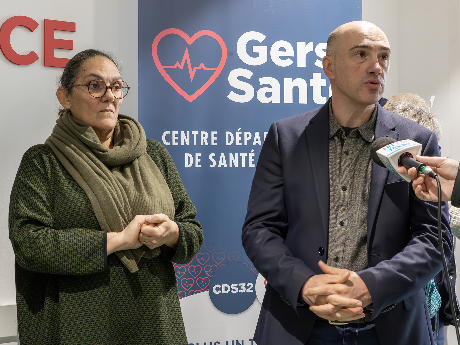 Nathalie Barrouillet et Jérôme Samalens, qui prend la parole