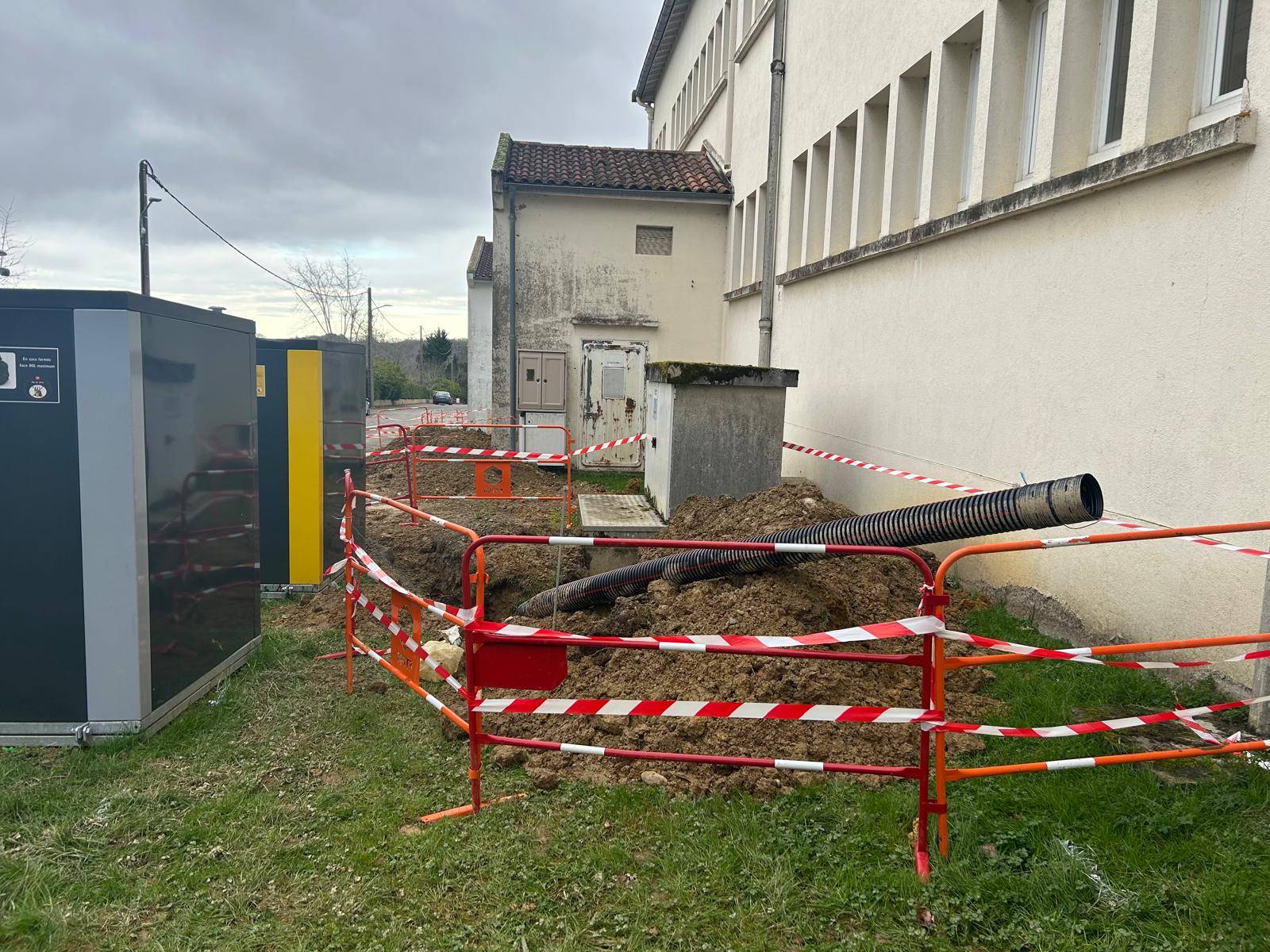 Premiers travaux essentiels.