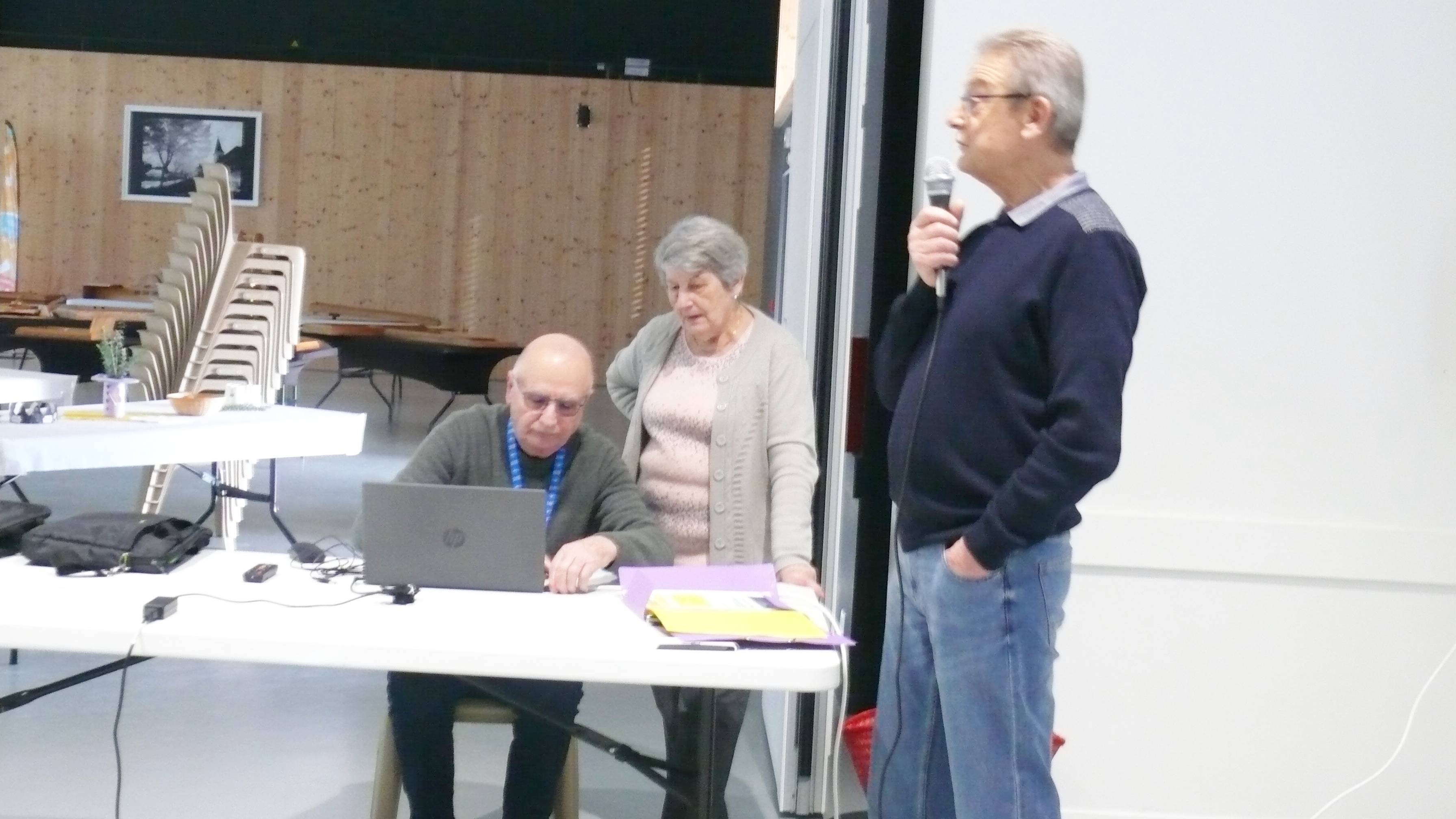Fernand Bezes détaille le voyage à Albi avec Danielle Puginier et Gilbert Ulian.