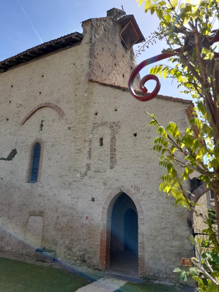Prieuré Saint Julien de Mouchès.
