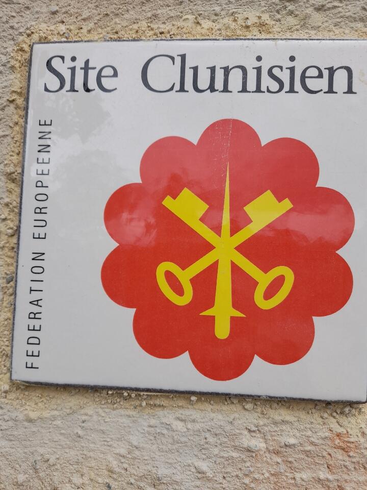 Mouchès, site clunisien.