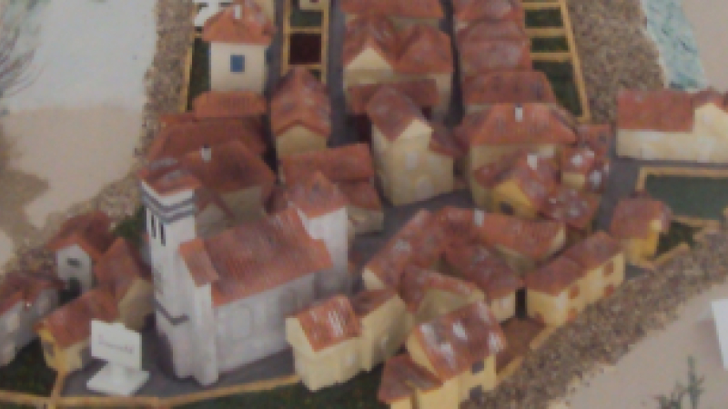 VALENCE SUR BAÏSE A découvrir les maquettes des bastides, des castelnaux ...