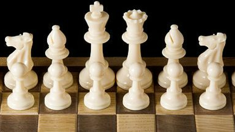 AUCH : ECHECS