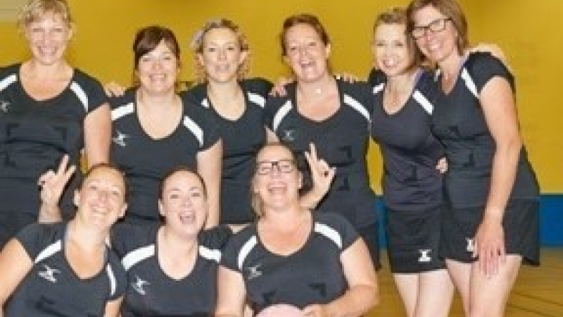 L'ISLE-JOURDAIN  -  NETBALL IS  A BALL SPORT ! -