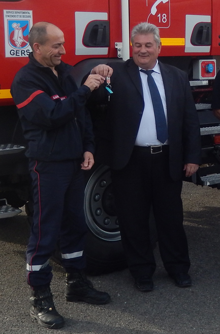 pompiers clef camion.jpg