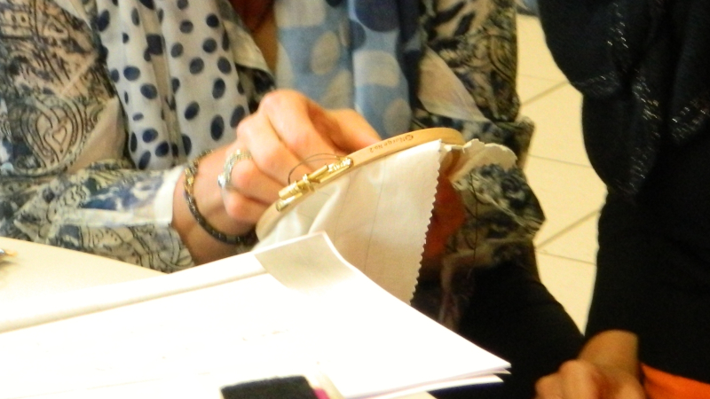 CASTIN Trois heures de broderie