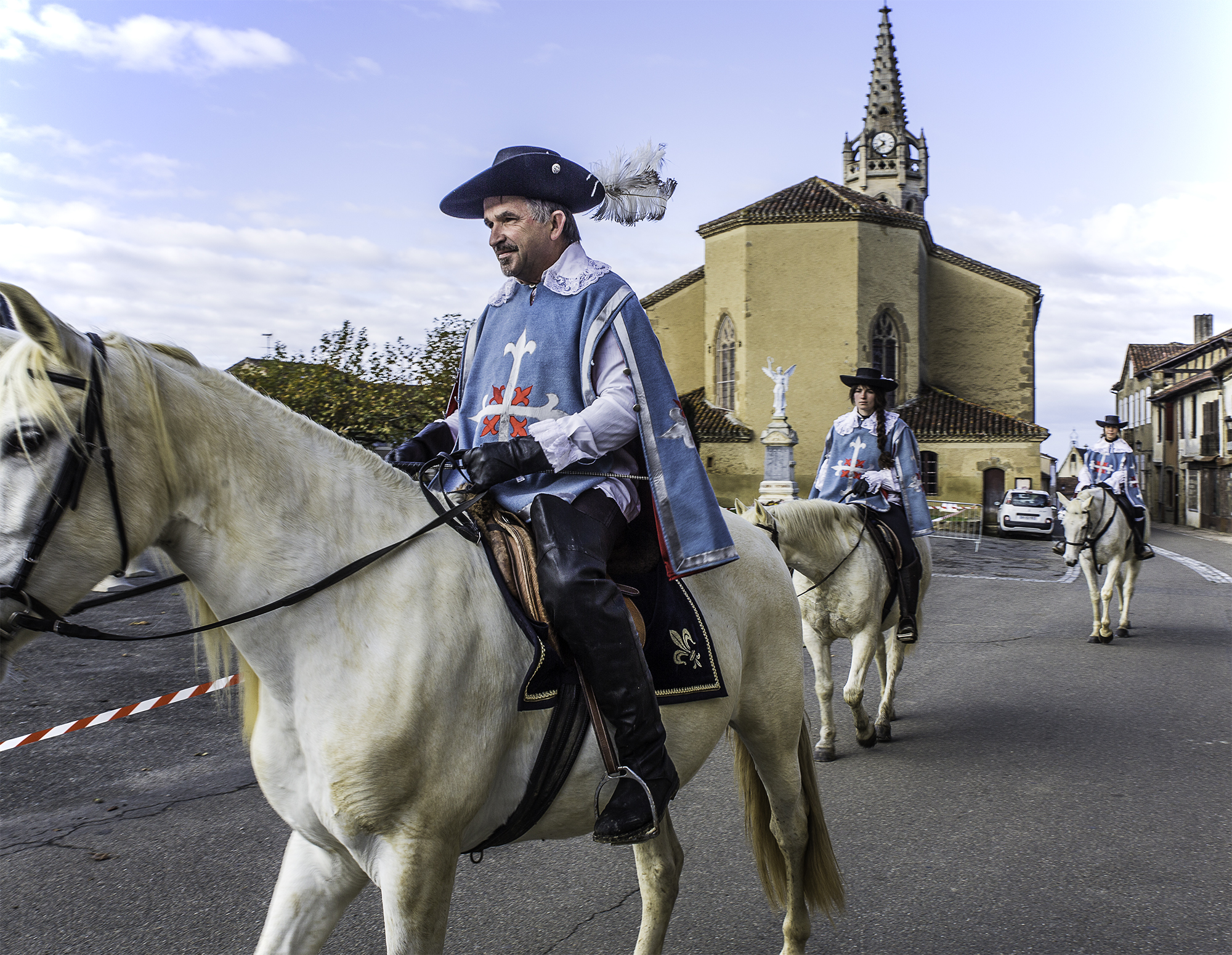 Mousquetaires à cheval 1bis 231115.jpg