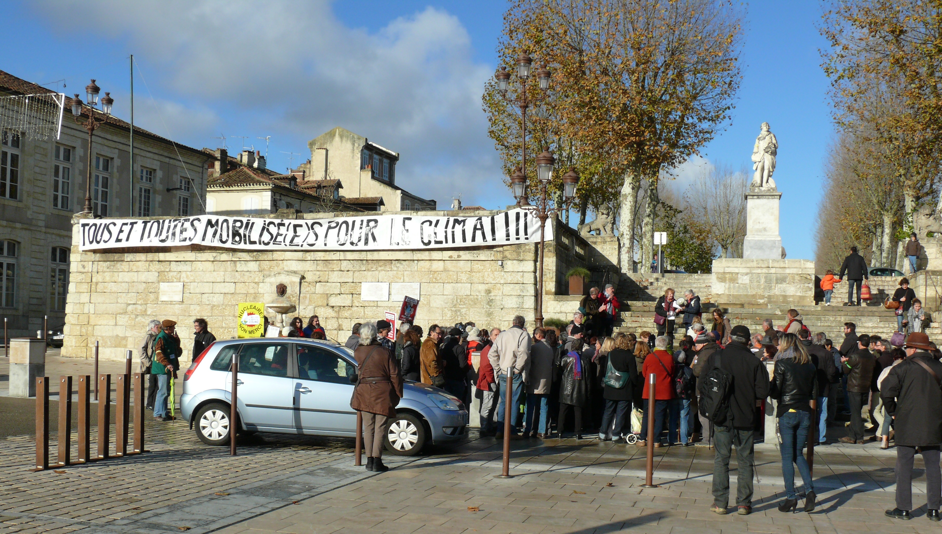 MANIF ECOLO.JPG