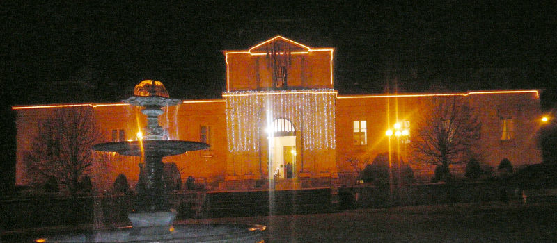 MIRANDE  Lumières sur la ville