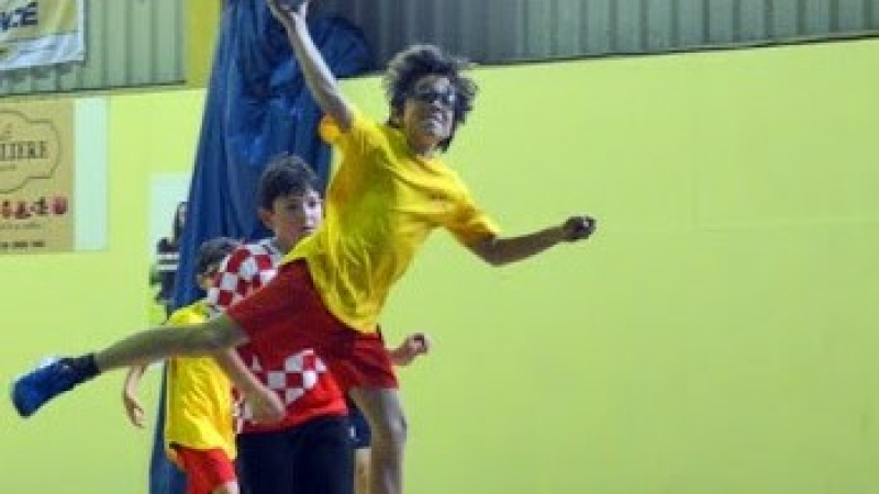 CONDOM  - HANDBALL -