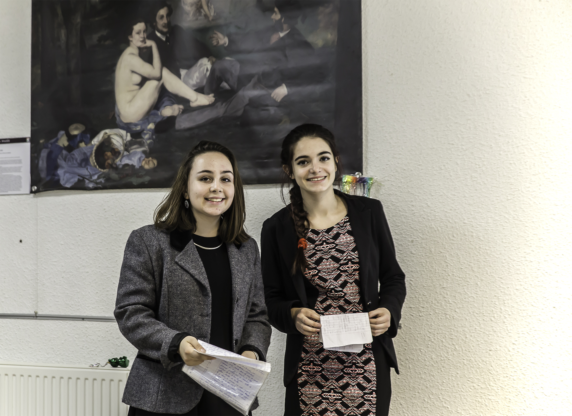 2  2présentatrices 1bis 151215.jpg