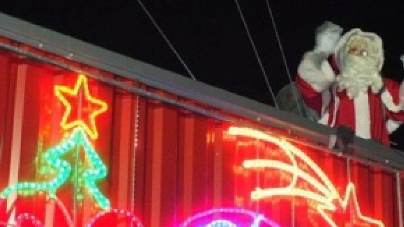 VALENCE SUR BAÏSE Le Père Noël a rendu visite aux enfants des pompiers