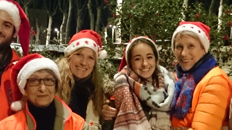 AUCH Pour la nuit de noël, la Banque alimentaire et la Croix rouge sont allés à la rencontre des personnes en difficulté