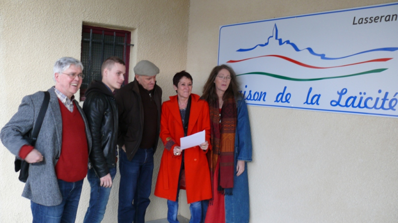 " Nous ne céderons pas 32", un collectif uni pour s'opposer à l'état d'urgence