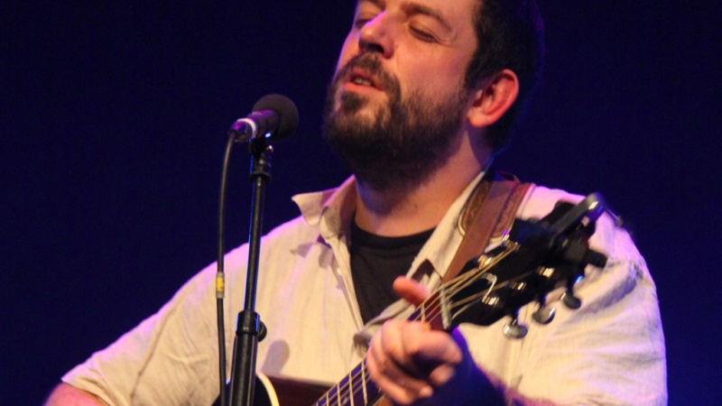 Arnaud Cance, chanteur occitan , en concert à Sansan 