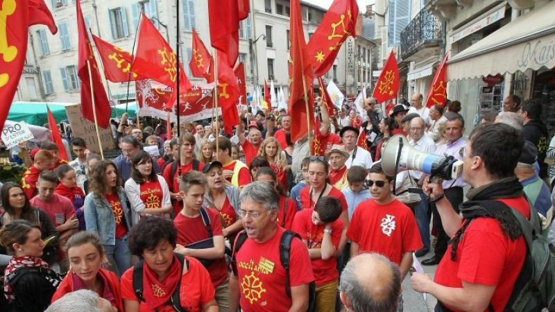 "OCCITANIA"   Favorida deus sondatges