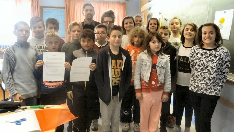 Félicitations pour les élèves de CM2, premiers de l'Académie au concours du Parlement des Enfants