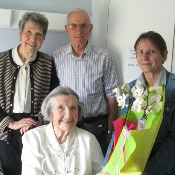 Andrée PERES doyenne pour ses 102 ans 1.jpg