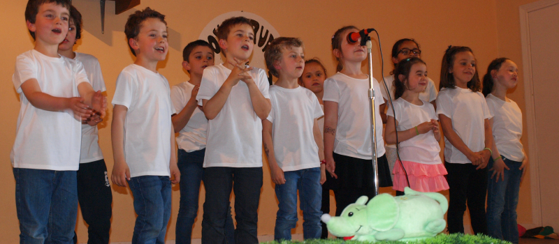 Saint Sauvy - Sainte Marie RPI  Spectacle de l'école réussi ....