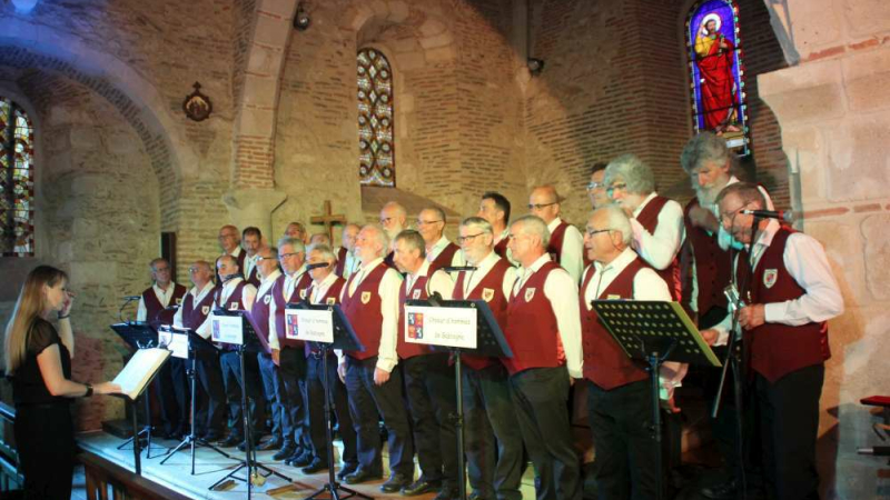 Cazaubon :  Le Chœur d’hommes de Gascogne chasse la morosité