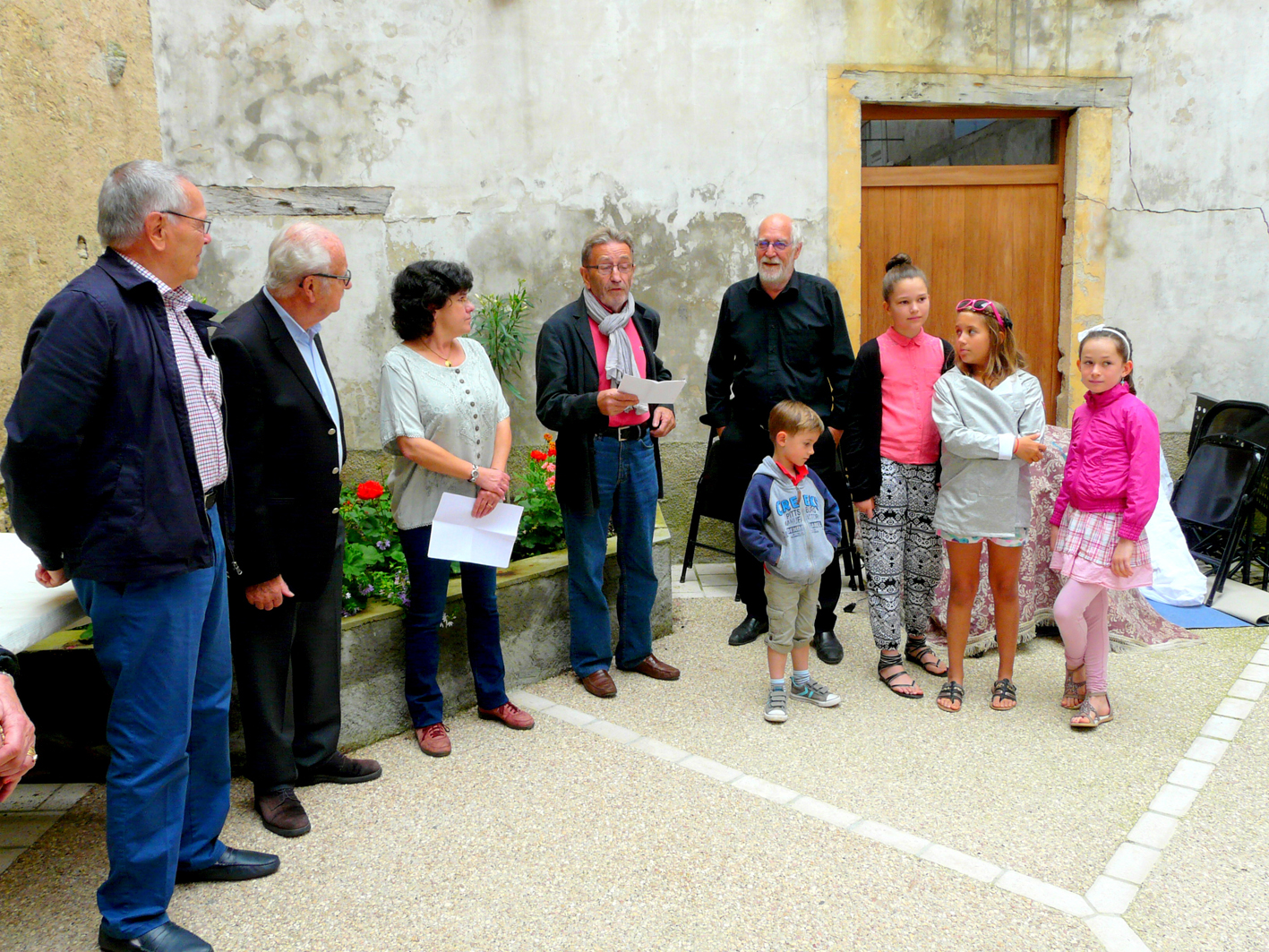 de gauche à droite: P.FAU, A.BALMELLE, N.LOURMIERE, JC.LALANNE, A. DOAZAN, et "la relève"