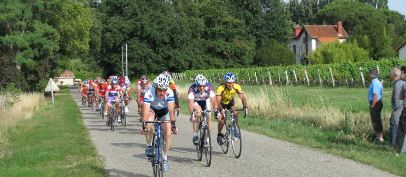 Castelnau d'Auzan-Labarrère :  Grand Prix cycliste Ufolep