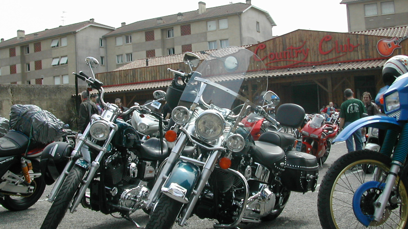 Moto et Country ça ne fait qu'un