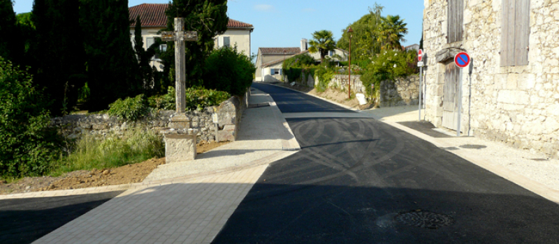 La Romieu: rue DELOR ( noire)