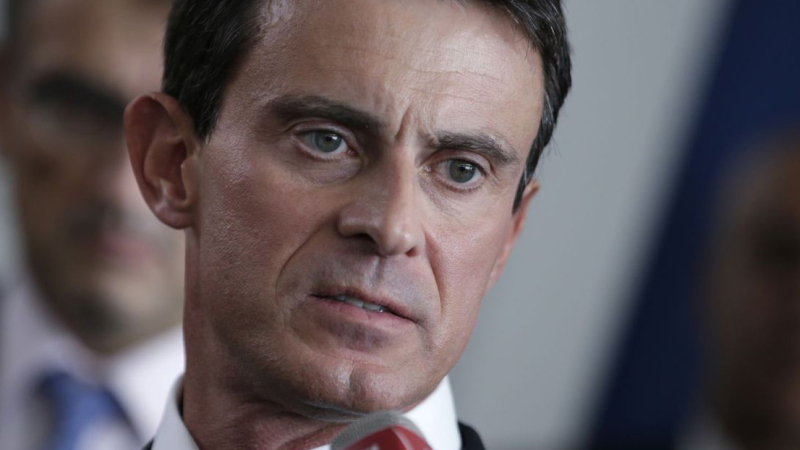 Manuel Valls satisfait de l'adoption de la loi d'urgence