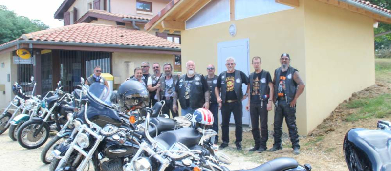 Mauléon d'Armagnac : Les Cabaneurs ont rejoint la fête