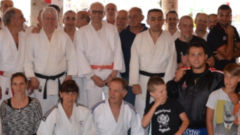 Les vieux kimono ont fini leur saison