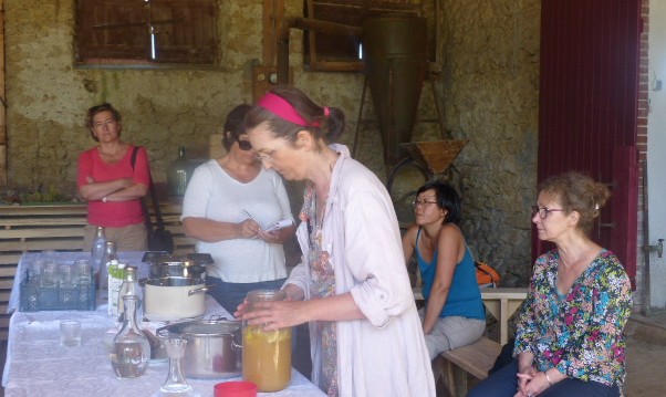 Nadège pendant sa démonstration