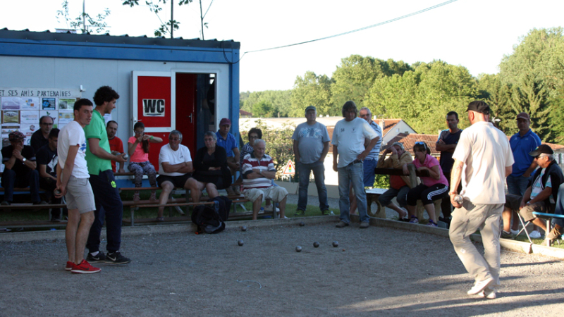 Pétanque brochettes grillades