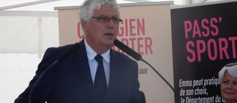 L'ISLE-JOURDAIN pose de  la première pierre du nouveau collège