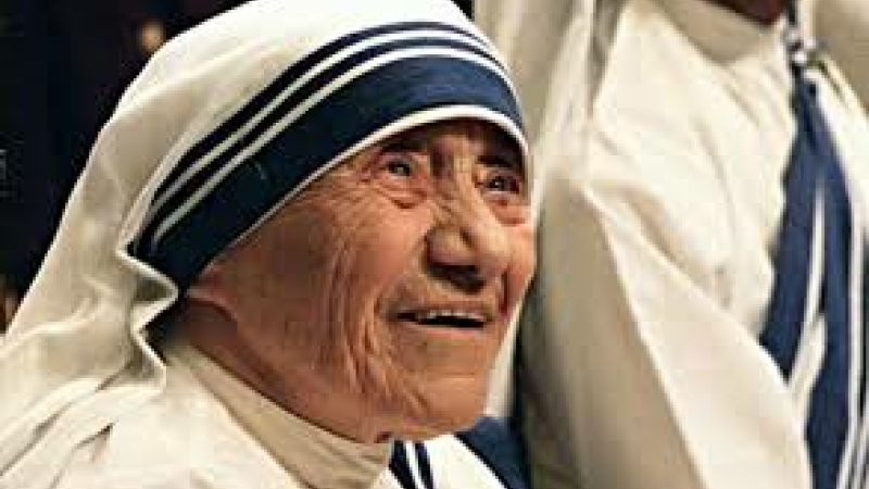 Mère Térésa devient Sainte Térésa de Calcutta
