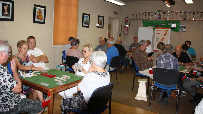 Portes ouvertes» au club de bridge.