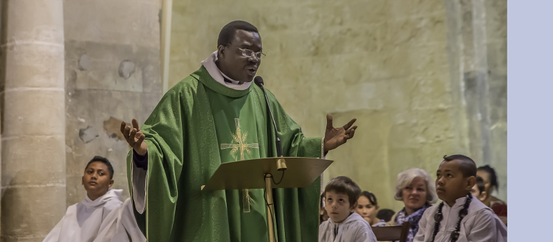 Nogaro – L’abbé Alexis Bankolé, nouveau vicaire, vient du Bénin