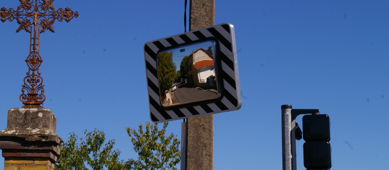 Intersection des rues des Pyrénées et du Moulin 