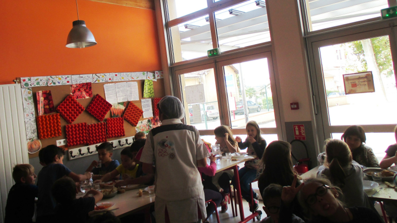 Premiers paiements de la cantine par internet à Monferran-Savès
