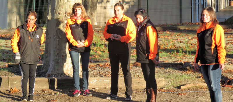Pétanque les filles chutent avec les honneurs