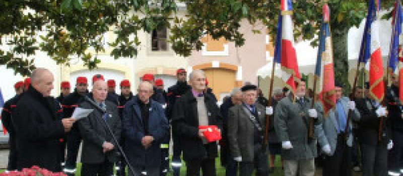 Castelnau d'Auzan-Labarrère : Cérémonie du 11 novembre