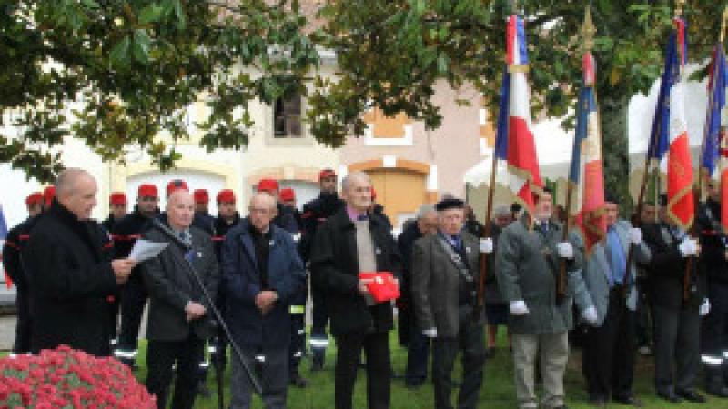 Castelnau d'Auzan-Labarrère : Cérémonie du 11 novembre