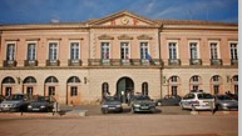 l'Isle-Jourdain : conseil municipal 