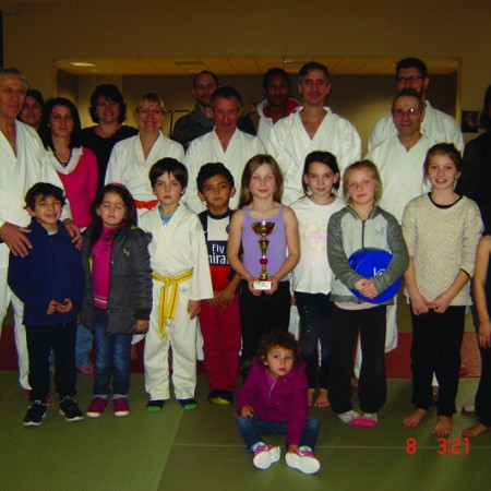 KARATE TELETHON GROUPE 3.jpg